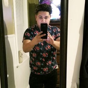 Meet your Posher, Omar